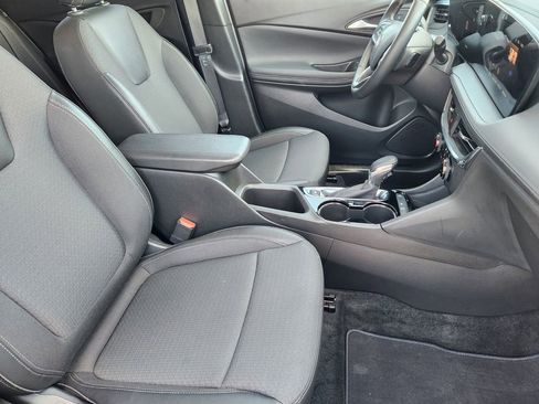 Certified 2025 Buick Encore GX Preferred FWD image 14
