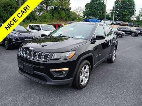 Used 2019 Jeep Compass Latitude AWD/4WD image 1