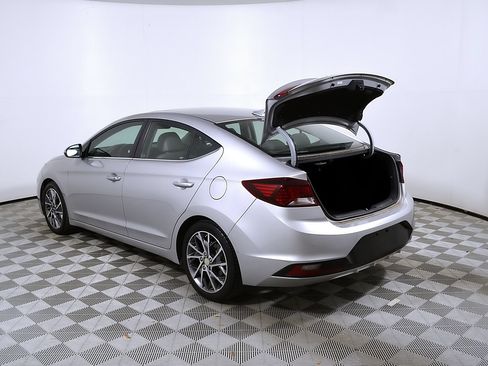 Used 2020 Hyundai Elantra Limited w/ Ultimate Package 03 FWD image 10