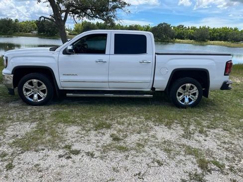 Used 2018 GMC Sierra 1500 SLT AWD/4WD image 4