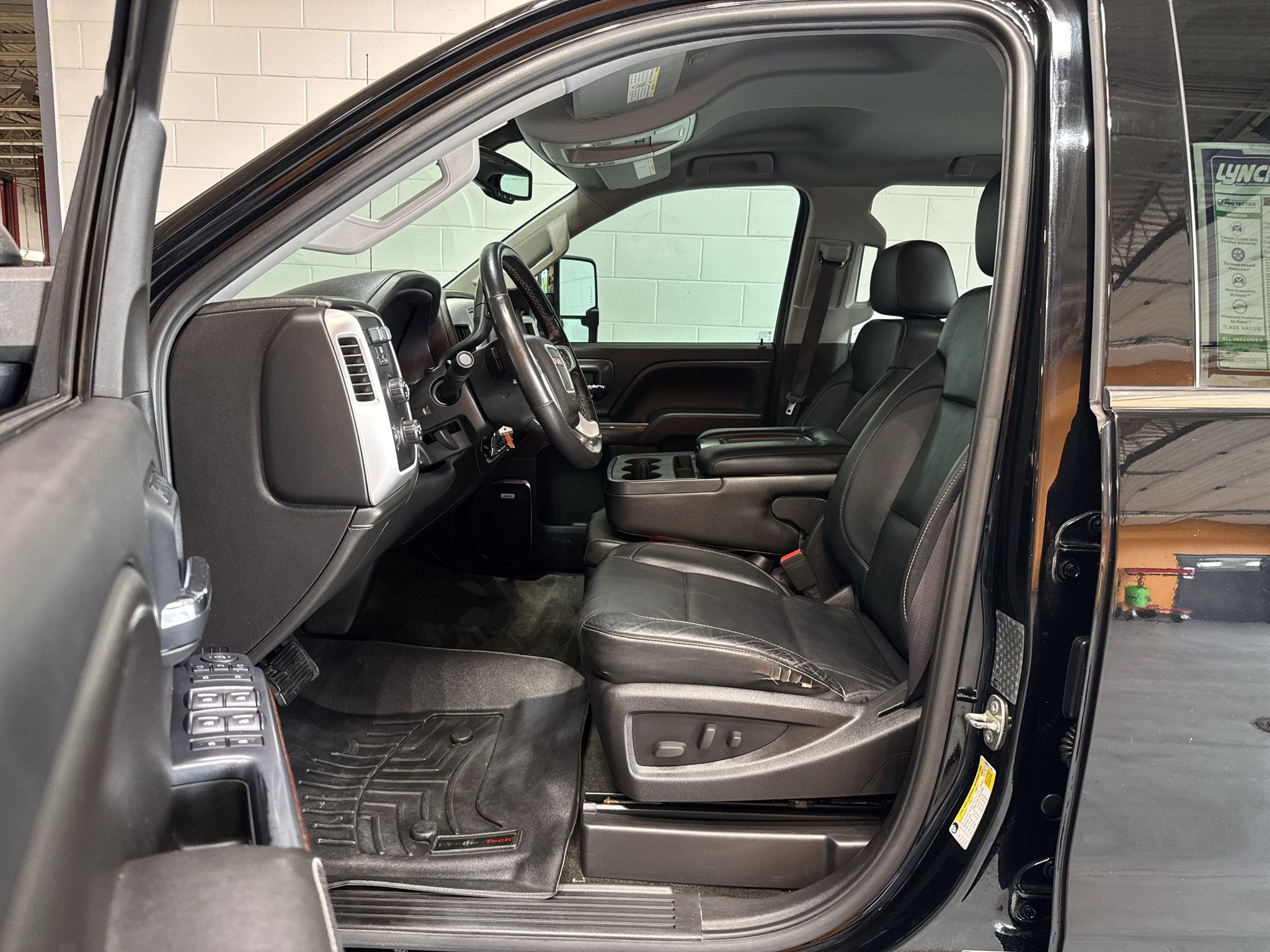 Used 2015 GMC Sierra 3500 SLT w/ Duramax Plus Package AWD/4WD image 15