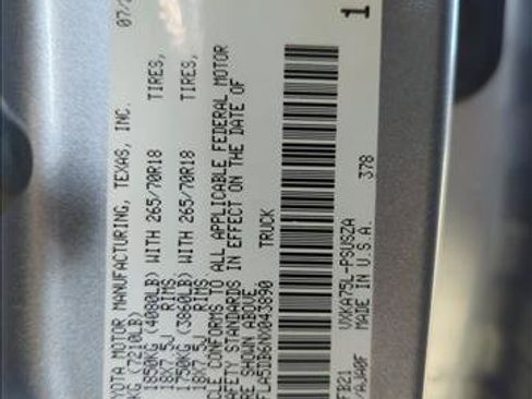 Used 2022 Toyota Tundra SR5 w/ TRD Off-Road Package image 21