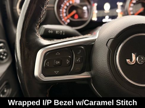 Used 2022 Jeep Gladiator Overland image 38