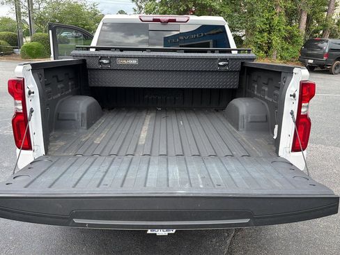 Used 2024 Chevrolet Silverado 1500 High Country AWD/4WD image 37