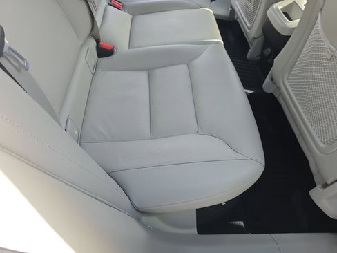 Used 2025 Volvo XC60 B5 Plus w/ Protection Package Premier image 15