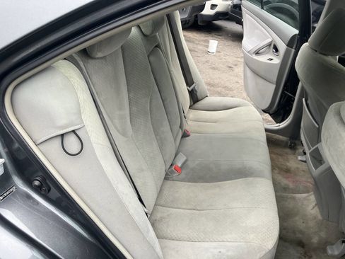 Used 2007 Toyota Camry LE FWD image 29