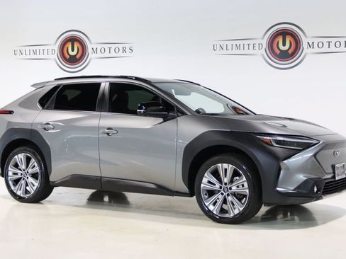 Used 2023 Subaru Solterra AWD image 6