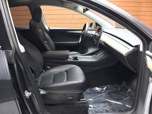 Used 2023 Tesla Model Y Long Range image 26