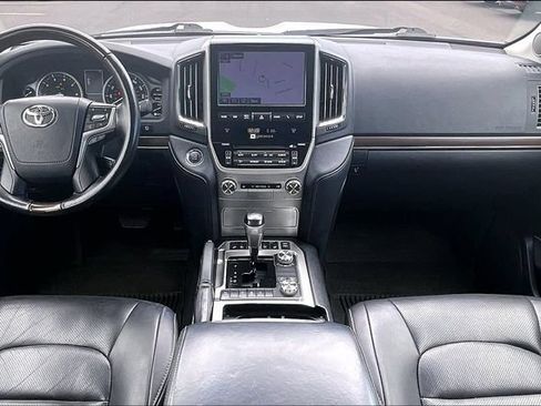 Used 2019 Toyota Land Cruiser AWD/4WD image 15