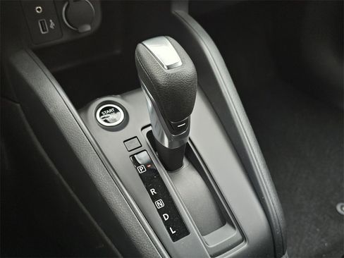 New 2025 Nissan Kicks Play S image 11