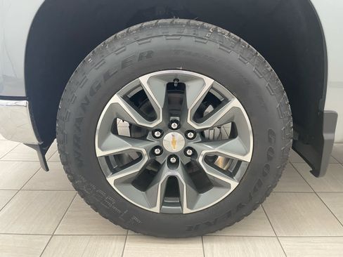 New 2026 Chevrolet Silverado 1500 LT w/ All Star Edition Plus AWD/4WD image 7