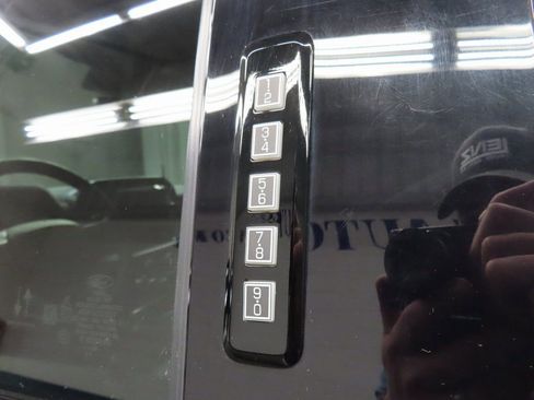 Used 2024 Ford F150 Lariat image 53