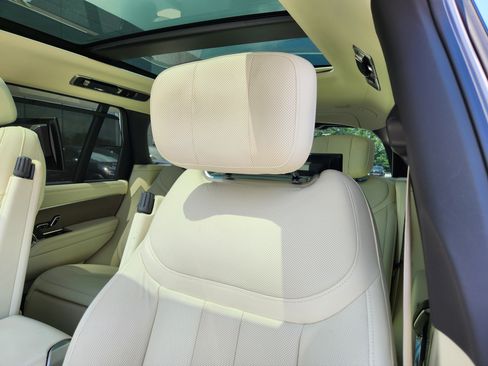 Certified 2023 Land Rover Range Rover First Edition AWD/4WD image 11