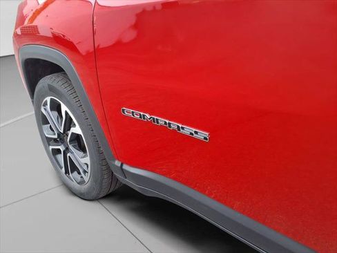 Certified 2023 Jeep Compass Limited AWD/4WD image 9