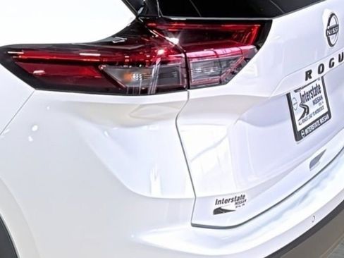 New 2026 Nissan Rogue SV AWD/4WD image 10