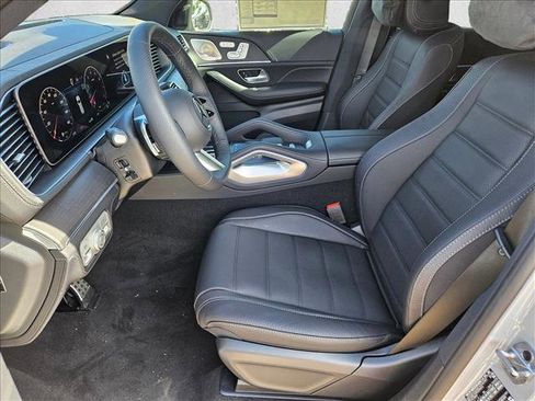New 2026 Mercedes-Benz GLS 580 4MATIC image 15