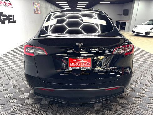 Used 2020 Tesla Model Y Performance image 11