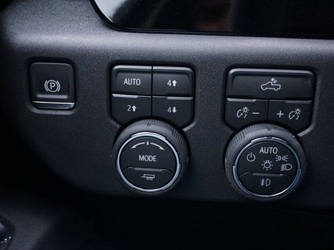 New 2026 Chevrolet Silverado 1500 RST w/ Dark Appearance Package image 23