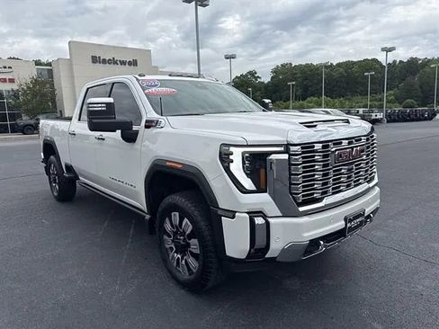 Used 2024 GMC Sierra 2500 Denali w/ Denali Reserve Package AWD/4WD image 1
