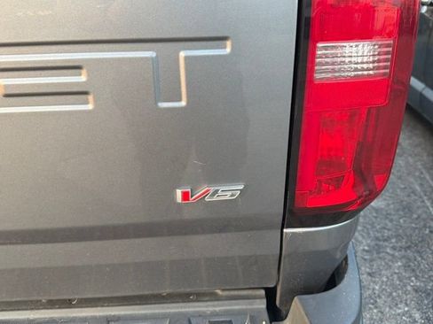 Used 2022 Chevrolet Colorado LT w/ Safety Package RWD image 5