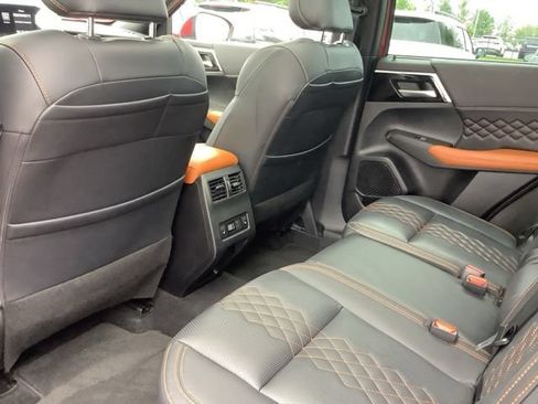 Used 2023 Mitsubishi Outlander SEL Black Edition AWD/4WD image 23