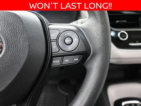 Used 2022 Toyota Corolla LE FWD image 13