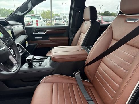 New 2026 GMC Sierra 1500 Denali Ultimate AWD/4WD image 5