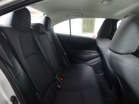 Used 2025 Toyota Corolla LE image 43