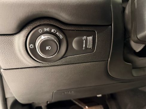 Used 2023 Dodge Durango GT AWD/4WD image 45