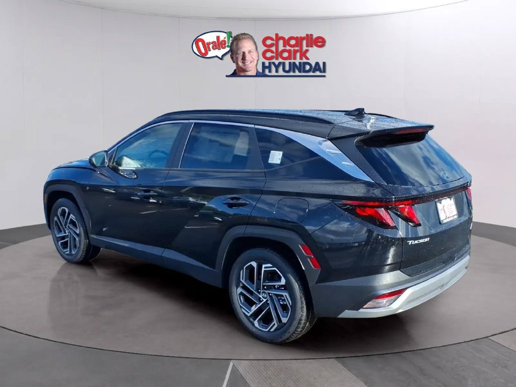 New 2026 Hyundai Tucson SEL Plus FWD image 3