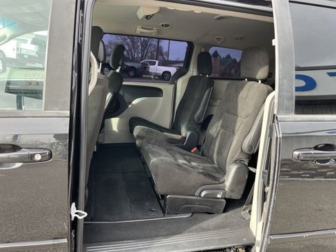 Used 2016 Dodge Grand Caravan SXT w/ Rear Park Assist Package image 34