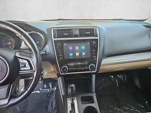 Used 2018 Subaru Legacy 2.5i Premium w/ Moonroof Package AWD/4WD image 16