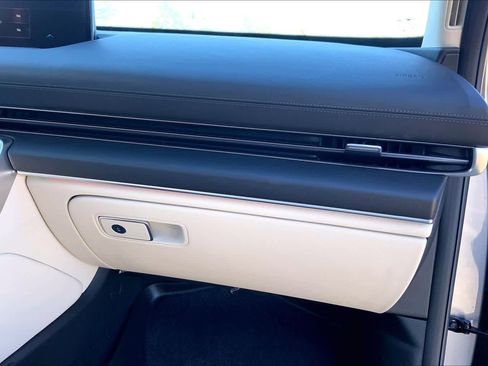 Used 2021 Genesis GV80 3.5T image 18