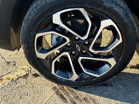 Used 2024 Chevrolet Trax RS w/ Driver Confidence Package image 9