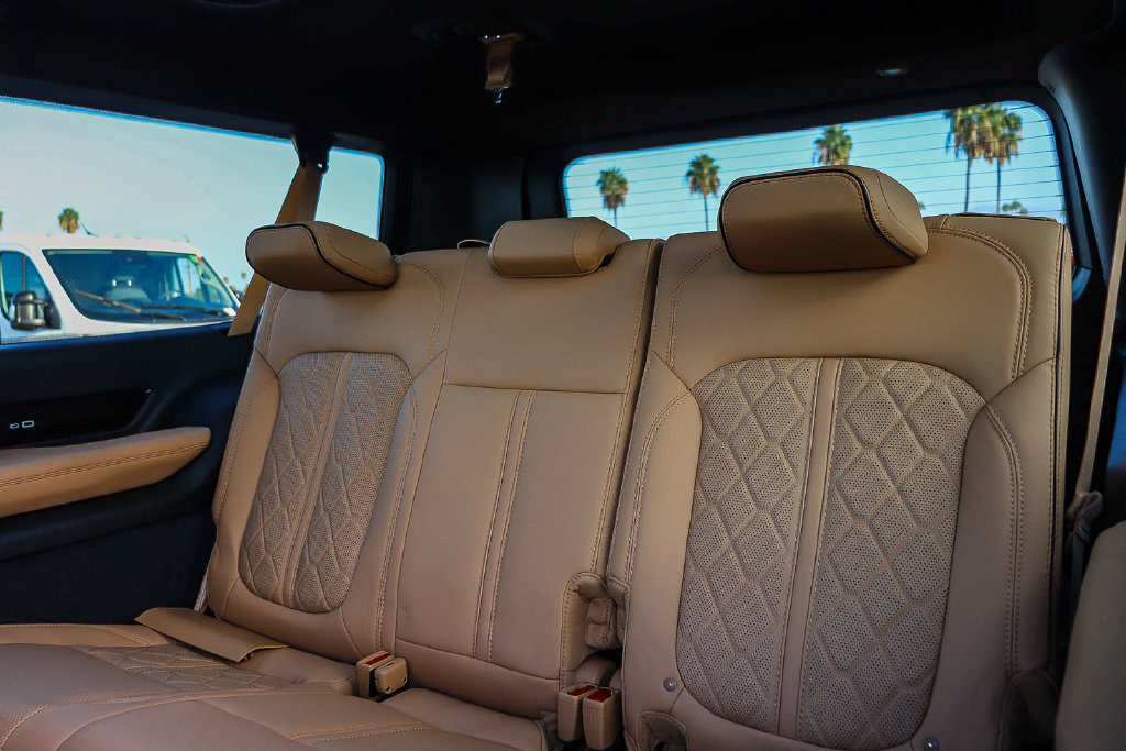 New 2026 Jeep Grand Wagoneer L Summit AWD/4WD image 22