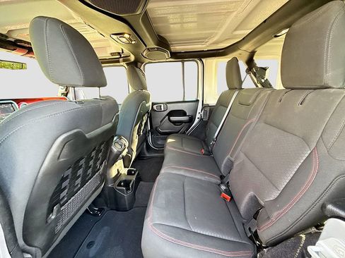 Used 2021 Jeep Wrangler Unlimited Rubicon w/ Dual Top Group image 22