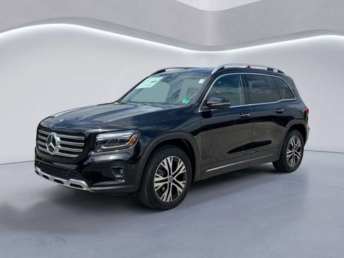 Used 2025 Mercedes-Benz GLB 250 4MATIC image 7