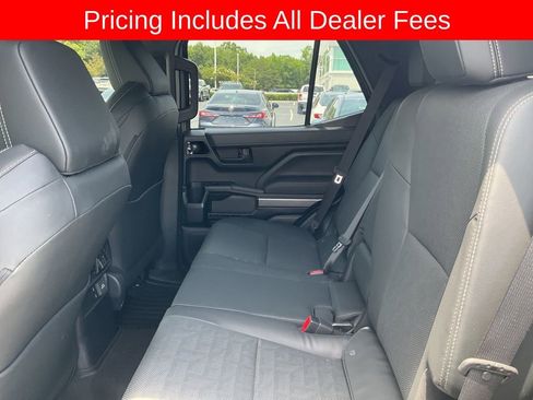 Used 2026 Toyota 4Runner TRD Off-Road Premium AWD/4WD image 13