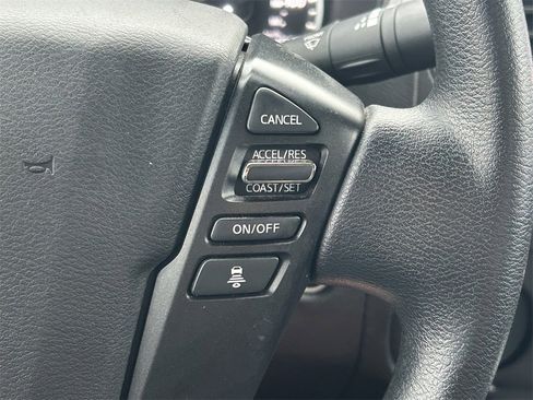 Used 2024 Nissan Frontier S w/ Technology Package image 33