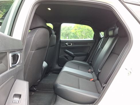 Used 2022 Honda Civic Sport image 11