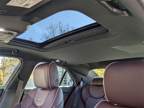 Used 2020 Cadillac CT4 V w/ Climate Package image 12