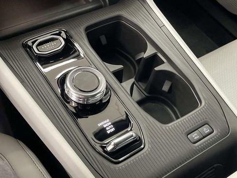 New 2026 Jeep Cherokee Limited image 28