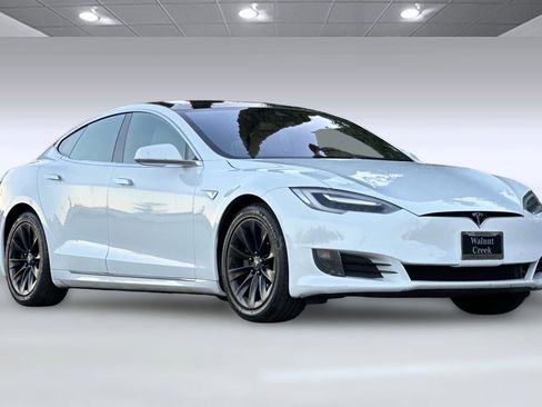 Used 2016 Tesla Model S 75 image 6