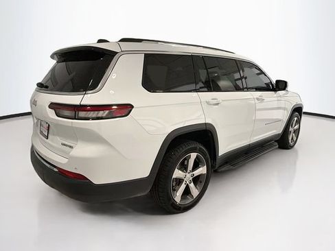Used 2022 Jeep Grand Cherokee L Limited AWD/4WD image 6