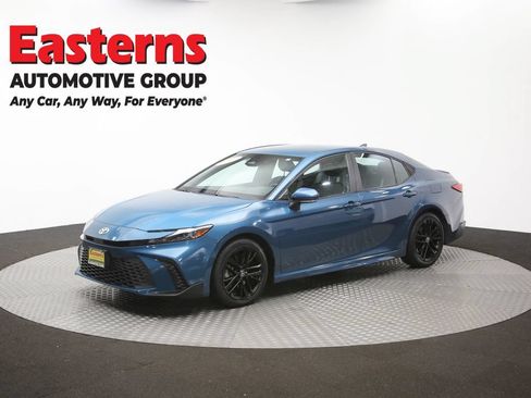 Used 2025 Toyota Camry Hybrid FWD image 57