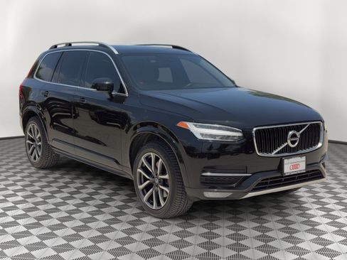 Used 2019 Volvo XC90 T5 Momentum FWD image 7