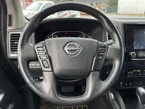 Used 2022 Nissan Frontier SV image 15