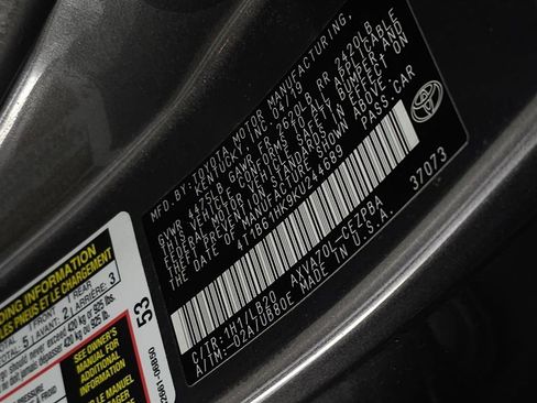 Used 2019 Toyota Camry XSE image 29