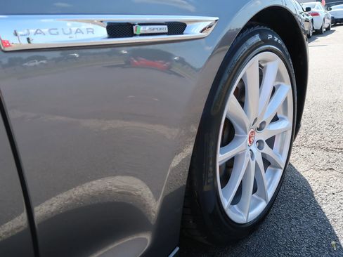 Used 2019 Jaguar XJ R-Sport image 51