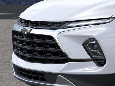 New 2026 Chevrolet Blazer LT w/ Sound & Technology Package AWD/4WD image 15